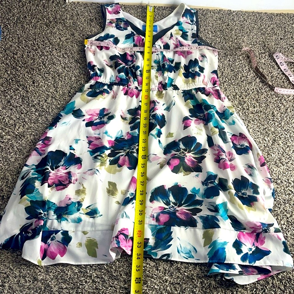 Womens petite Vera Wang dress lined floral size Petite Medium PM